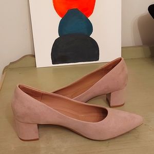 Uniqlo classic style ladies shoes